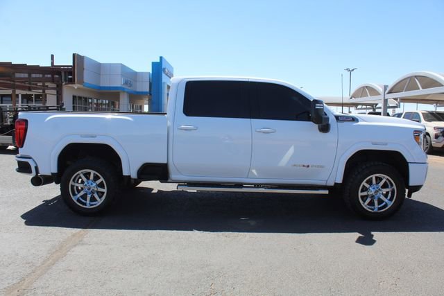 Used 2021 GMC Sierra 2500 AT4 image 2