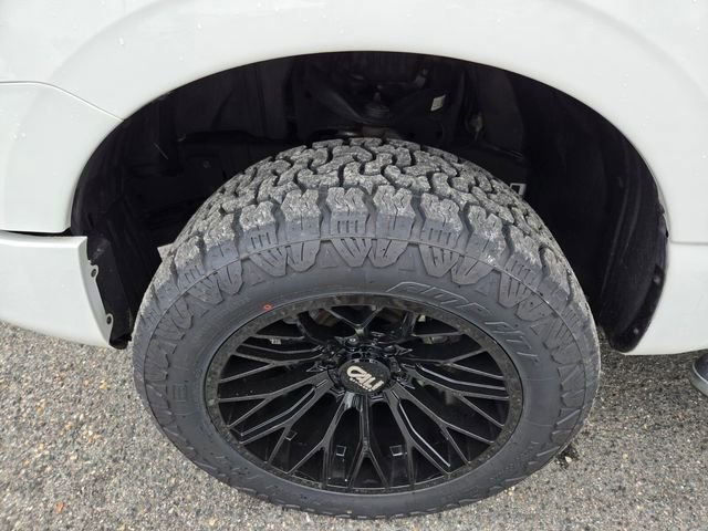 Used 2023 Nissan Titan S w/ S Utility Package AWD/4WD image 20