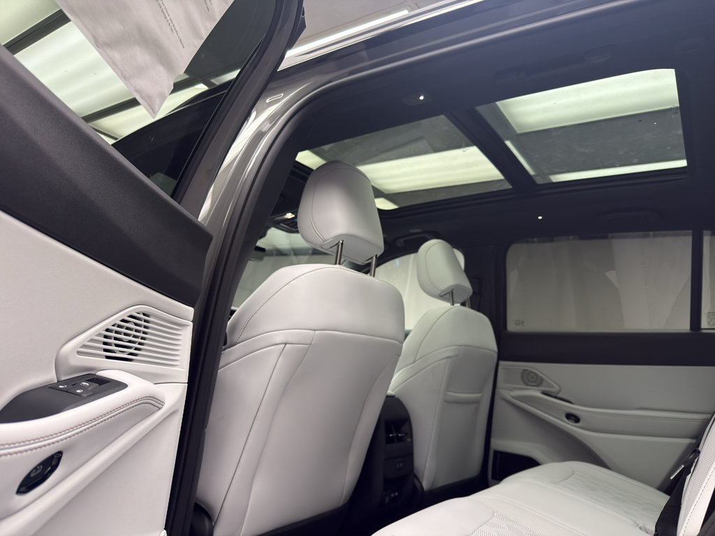 New 2026 Jeep Cherokee Overland AWD/4WD image 13