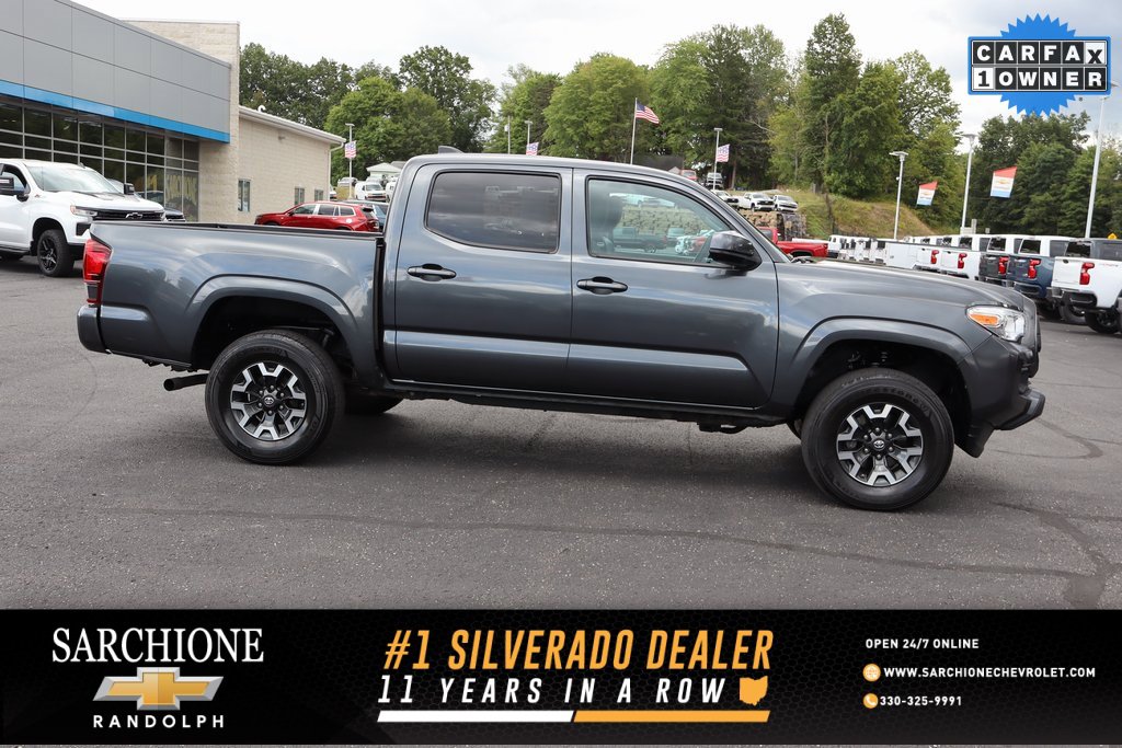 Used 2022 Toyota Tacoma SR5 image 1