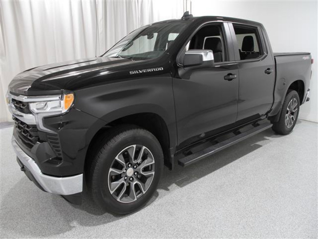 Certified 2024 Chevrolet Silverado 1500 LT AWD/4WD image 3