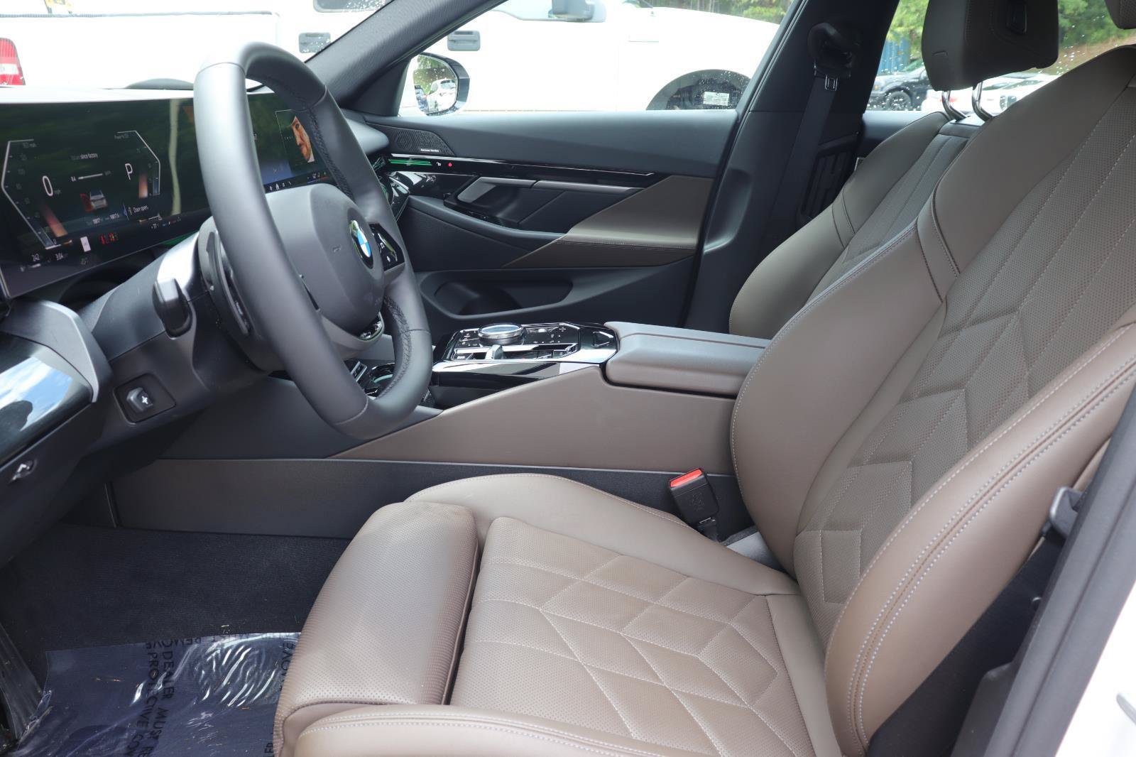 Used 2026 BMW 530i RWD image 12