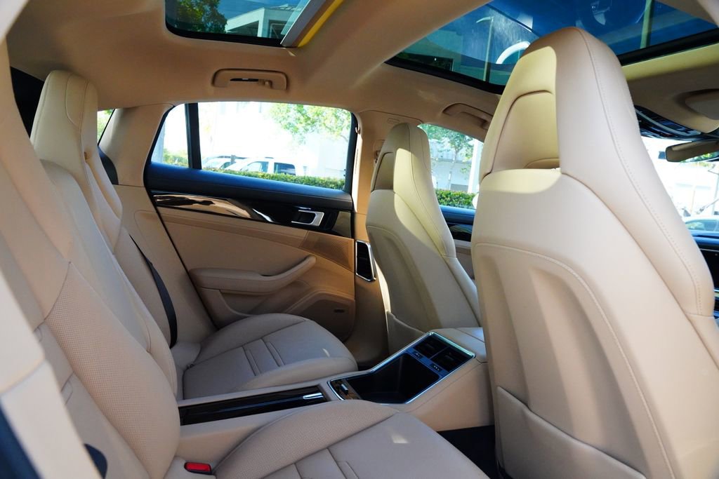 Used 2020 Porsche Panamera 4 AWD/4WD image 19