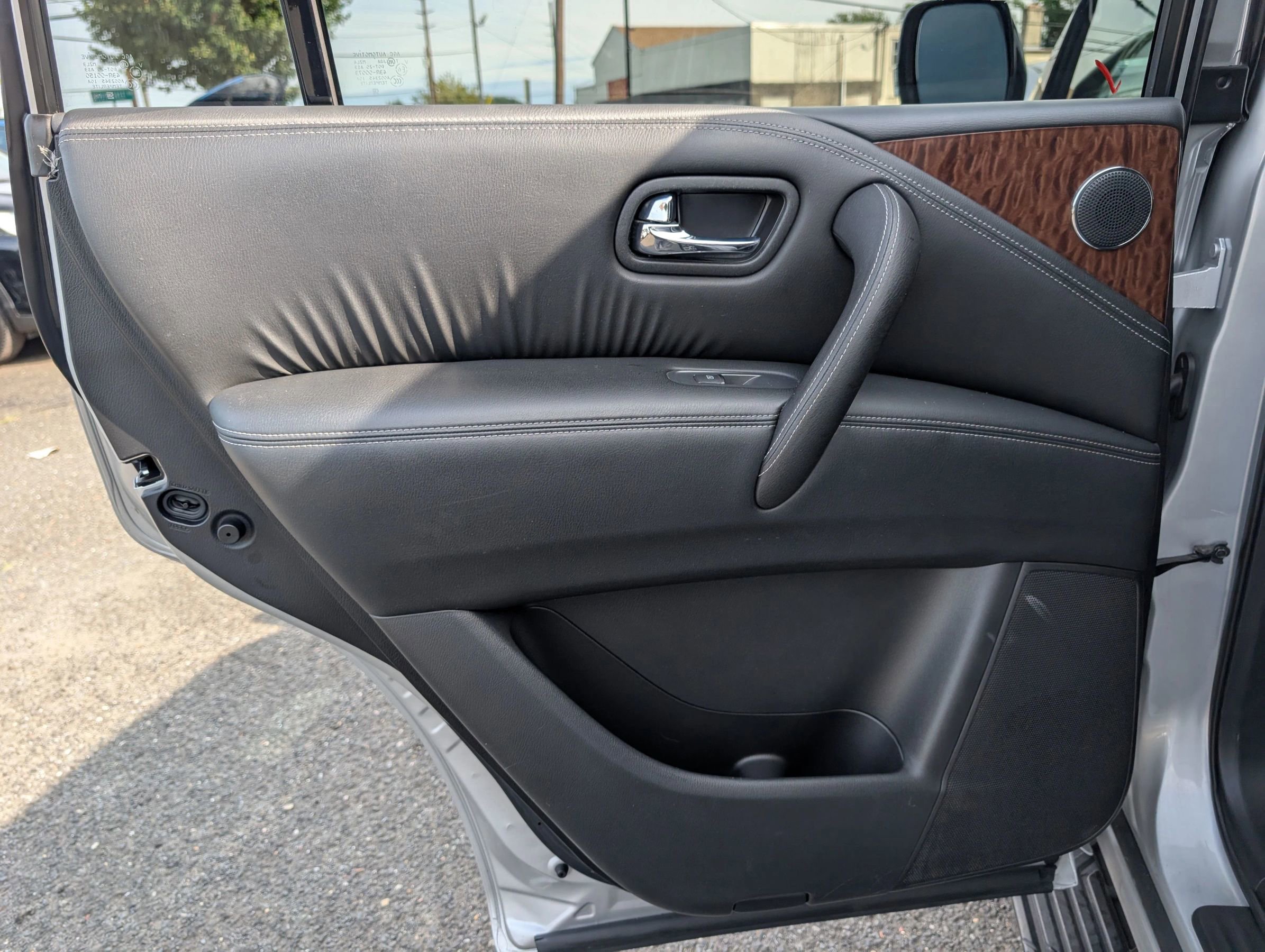 Used 2019 Nissan Armada SL w/ Premium Package image 31