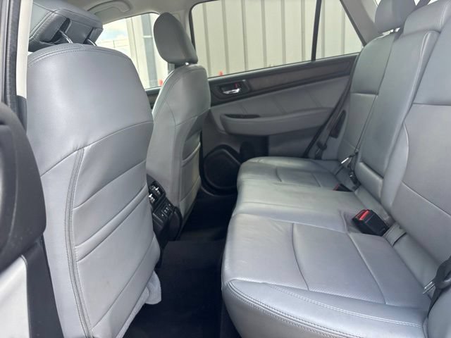 Used 2019 Subaru Outback 3.6R Limited AWD/4WD image 12