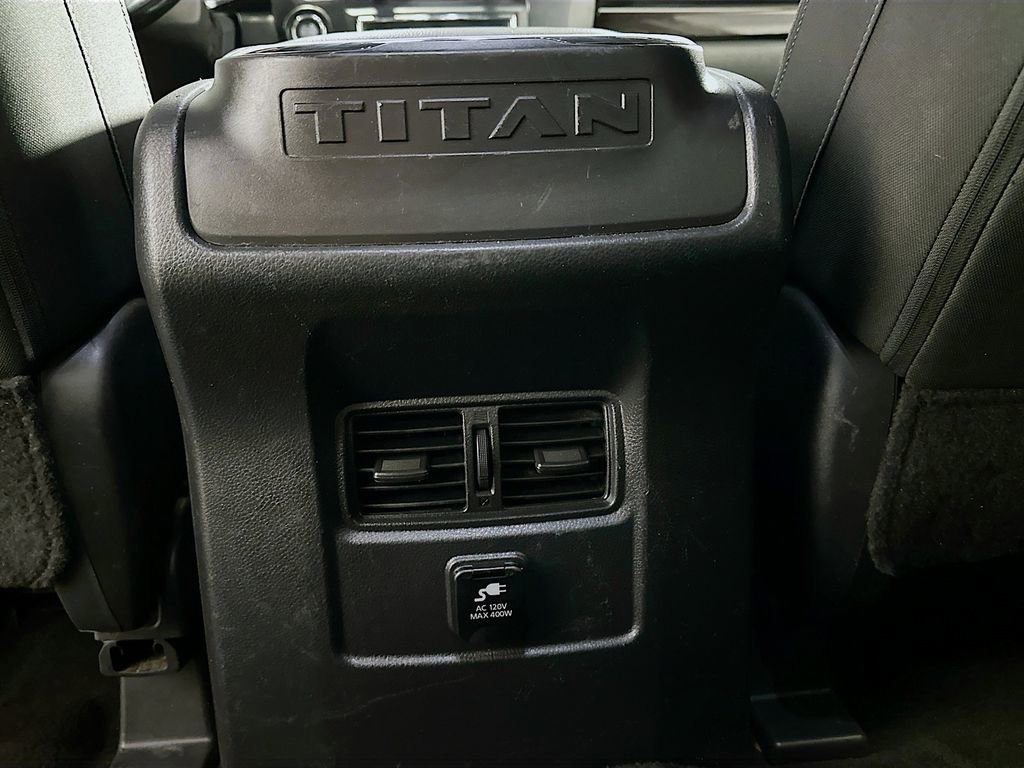 Used 2018 Nissan Titan SV w/ SV Convenience Package AWD/4WD image 24