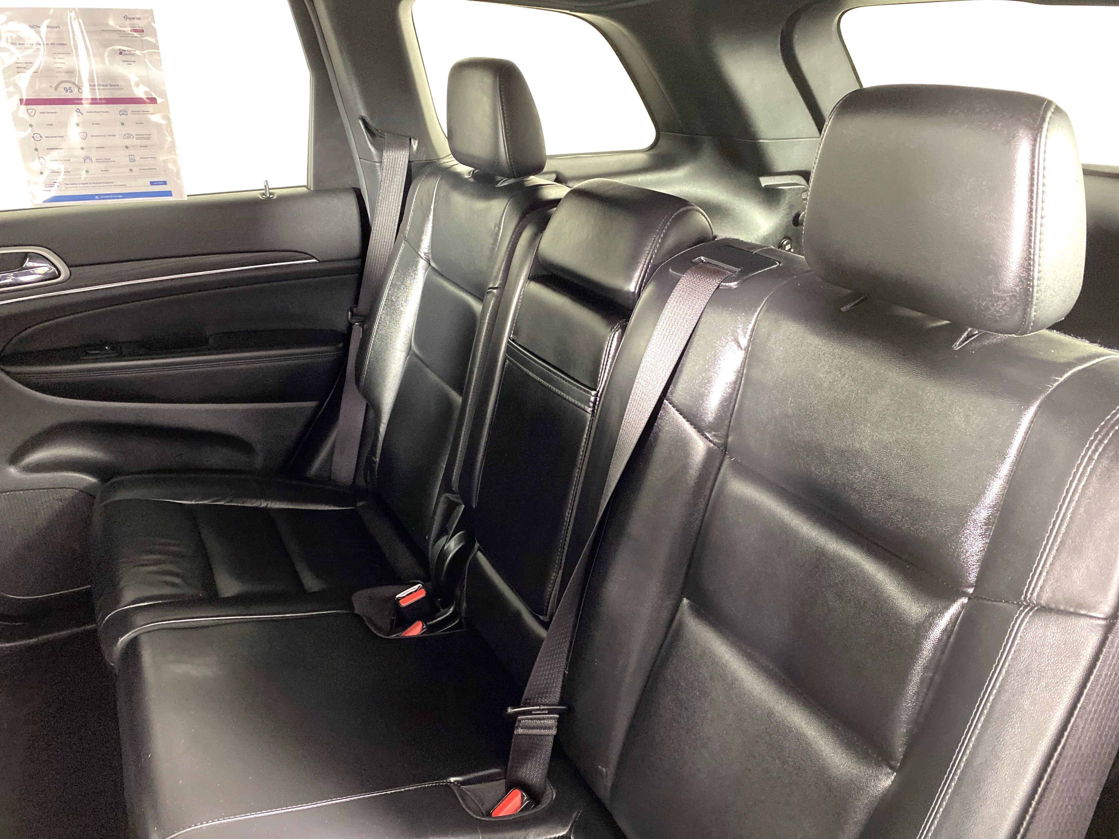 Used 2022 Jeep Grand Cherokee Limited image 34