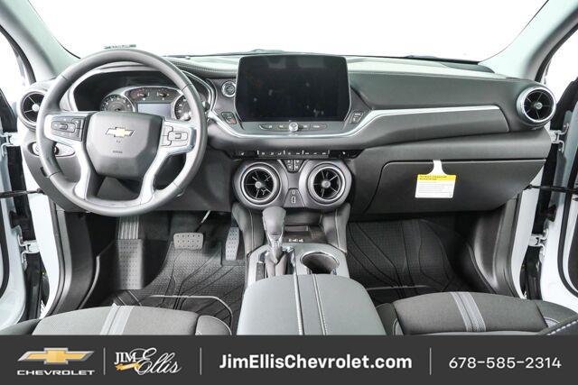 New 2026 Chevrolet Blazer LT w/ Convenience Package FWD image 17
