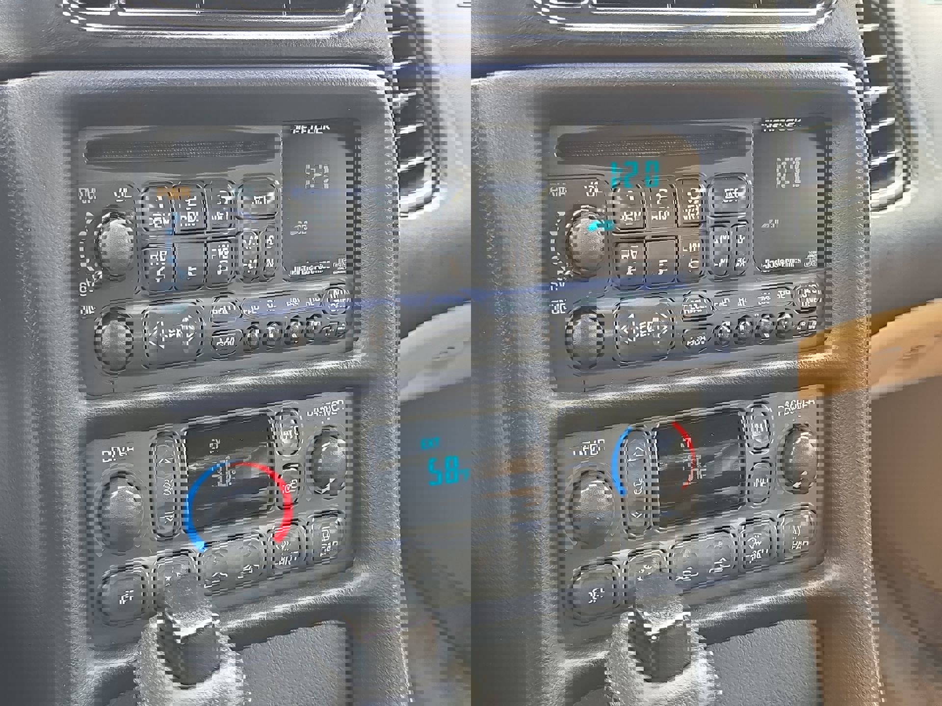 Used 1999 Chevrolet Corvette Convertible w/ Memory Pkg image 16