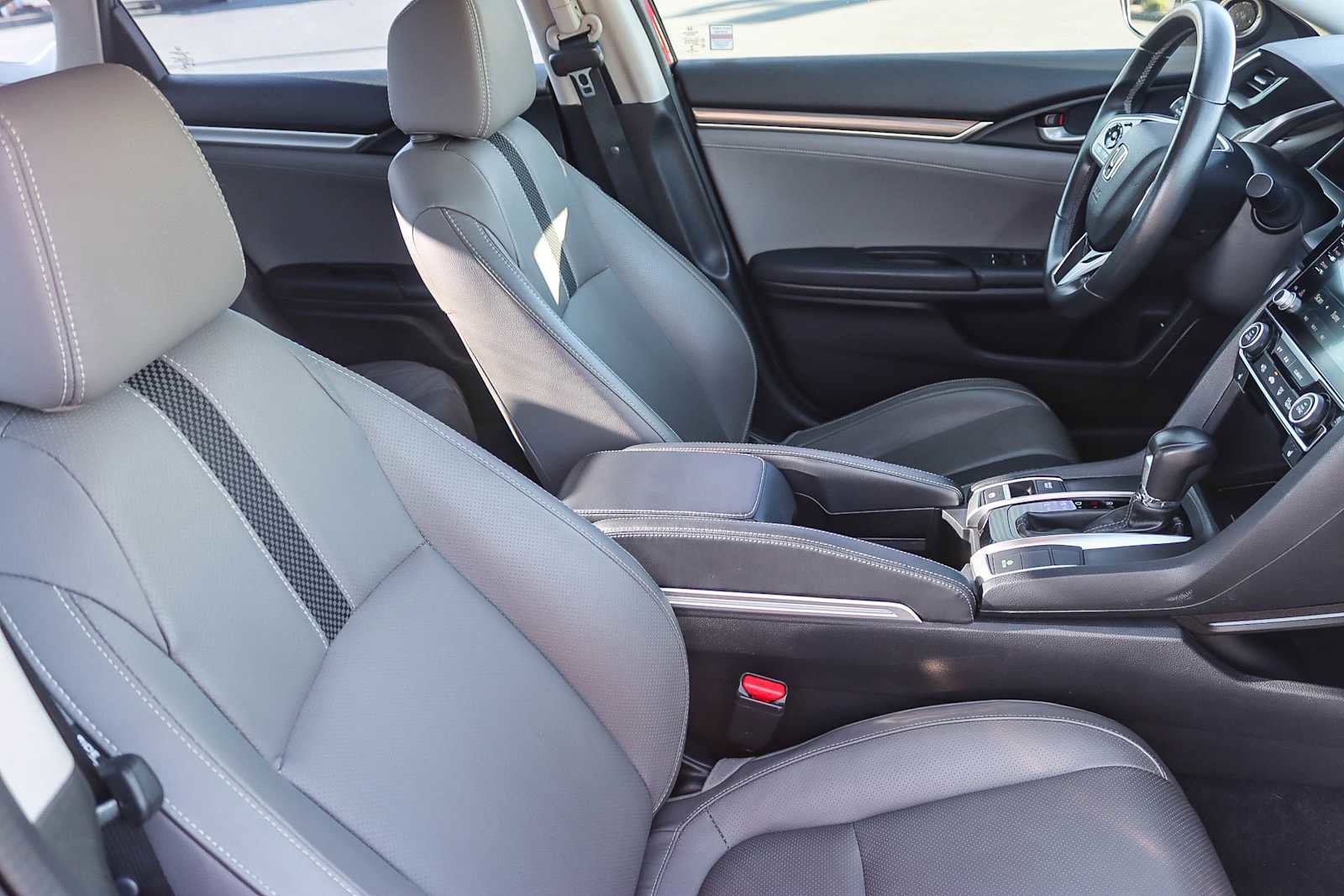 Used 2020 Honda Civic EX-L image 16