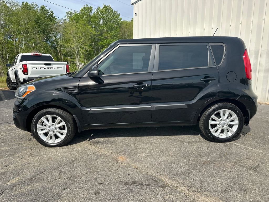 Used 2013 Kia Soul + image 9