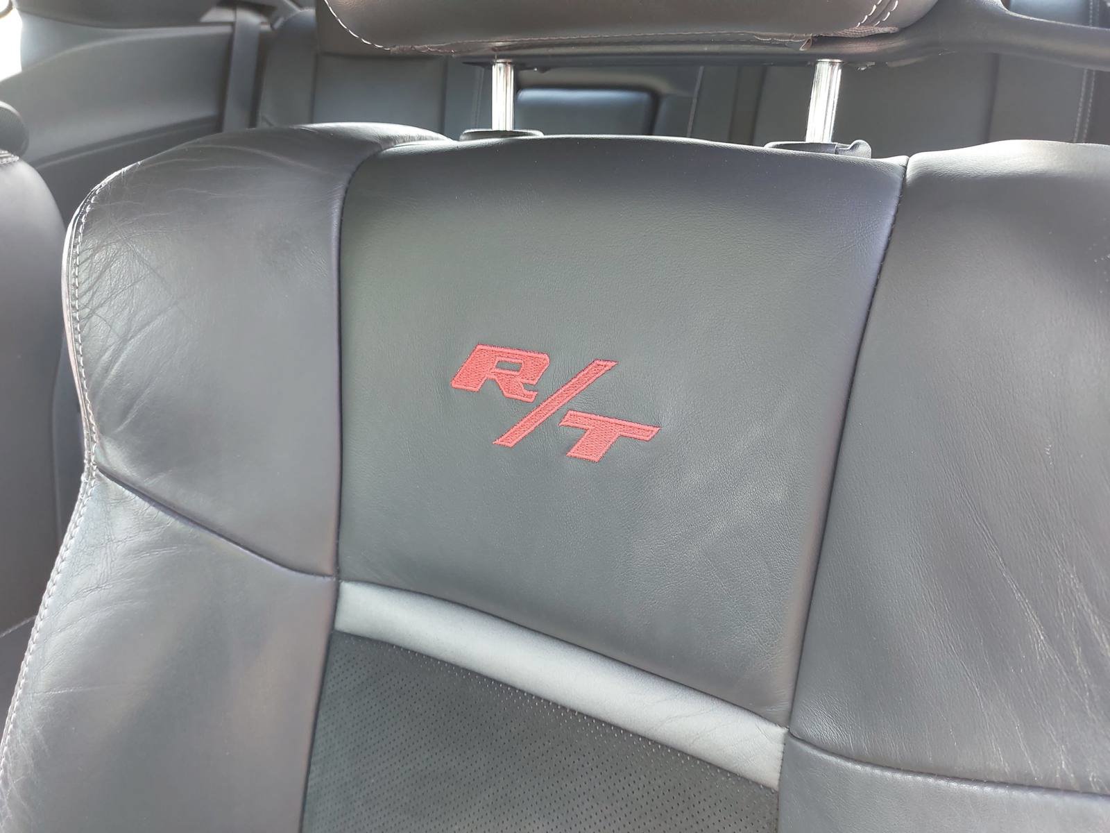 Used 2014 Dodge Challenger R/T RWD image 15