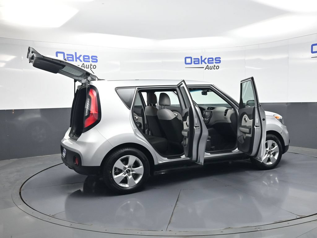 Used 2017 Kia Soul FWD image 49