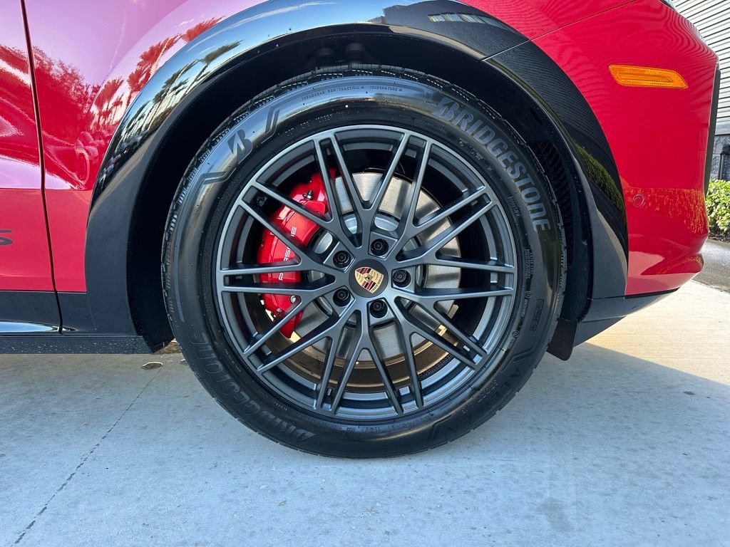 Certified 2026 Porsche Cayenne GTS AWD/4WD image 43