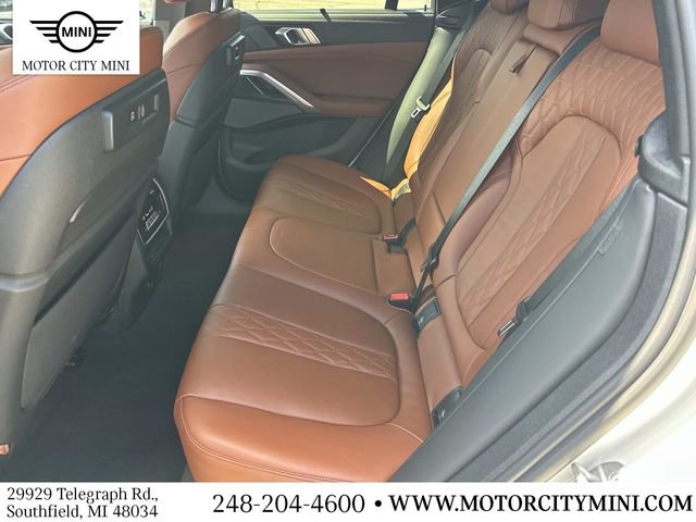 Used 2023 BMW X6 M50i w/ Executive Package AWD/4WD image 15