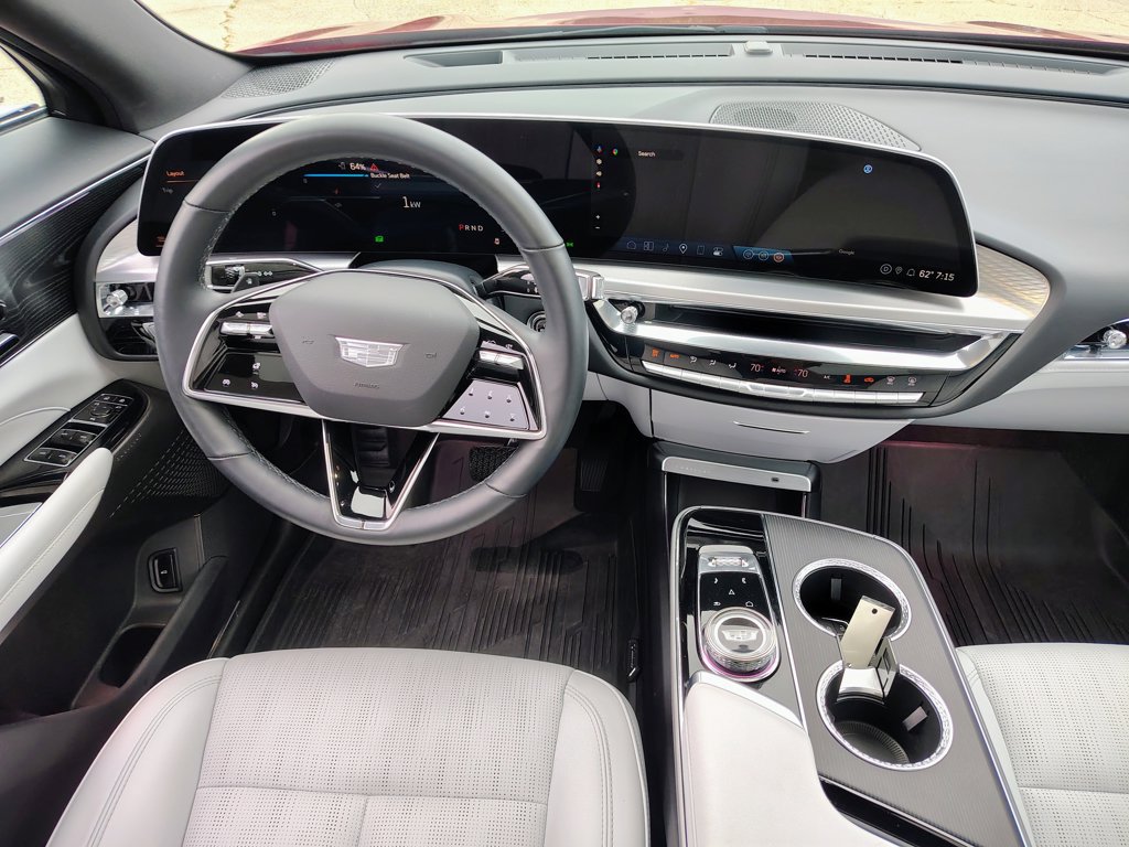 Used 2024 Cadillac Lyriq Luxury w/ LPO, Floor Liner Package AWD/4WD image 37