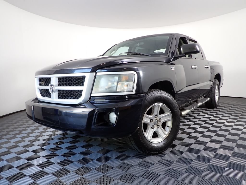 Used 2011 Dodge Dakota Big Horn w/ Skid Plate Group AWD/4WD image 2