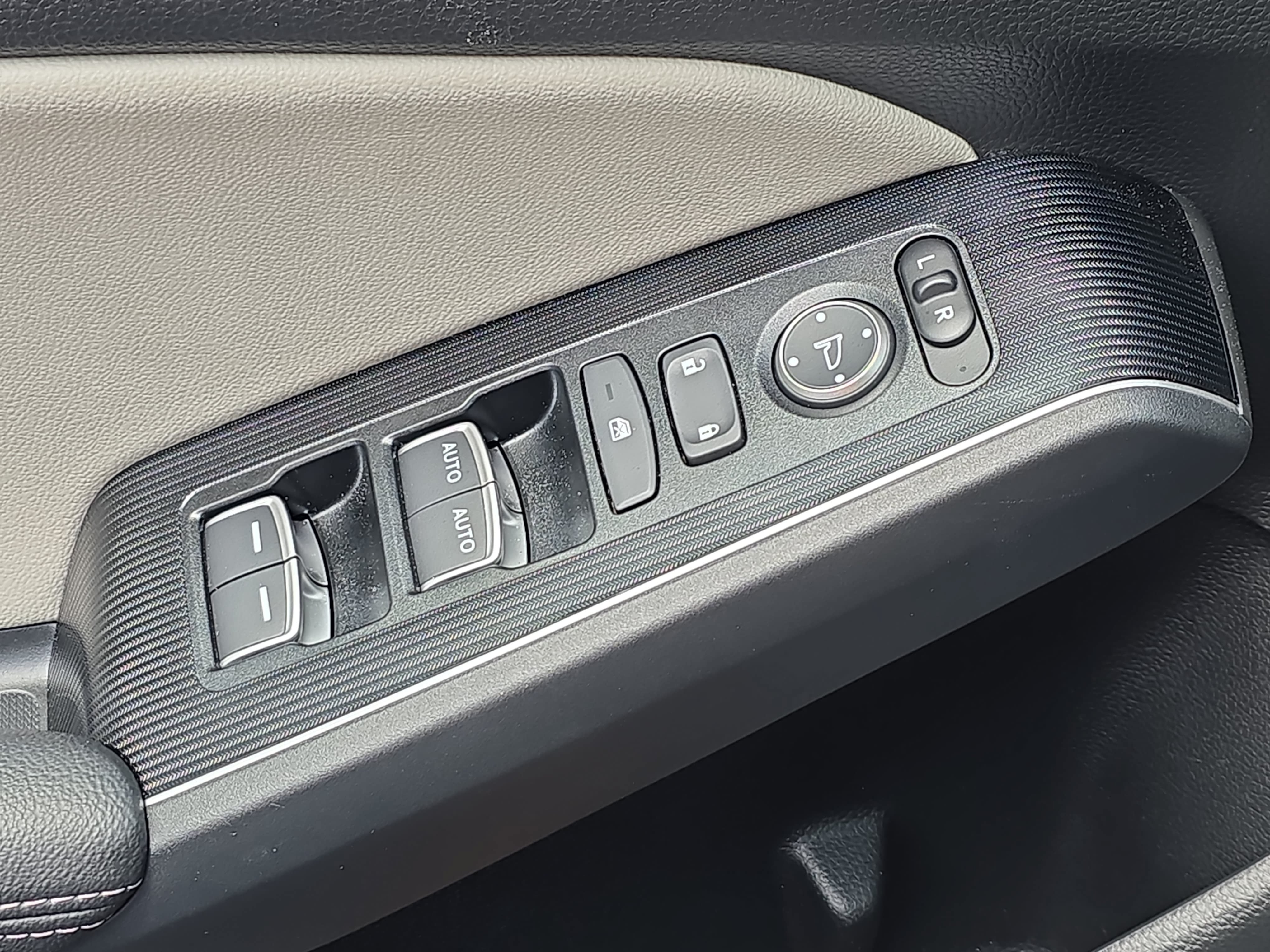 Used 2024 Honda Civic Touring image 29