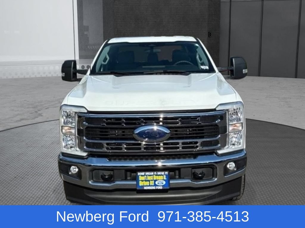 Used 2025 Ford F350 XLT w/ FX4 Off-Road Package AWD/4WD image 2