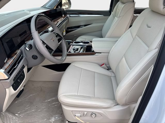 New 2026 Cadillac Escalade Platinum Sport w/ LPO, ONYX Package AWD/4WD image 22