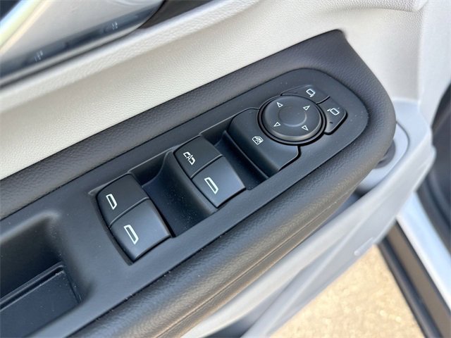 Used 2022 GMC Terrain SLT w/ Infotainment Package II image 13