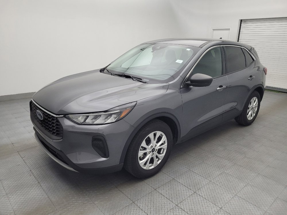 Used 2023 Ford Escape Active w/ Cold Weather Package image 2