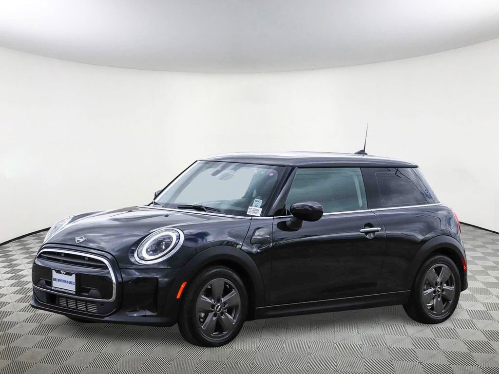 Used 2024 MINI Cooper 2-Door Hardtop FWD image 6