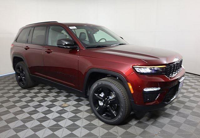 New 2025 Jeep Grand Cherokee Limited image 2