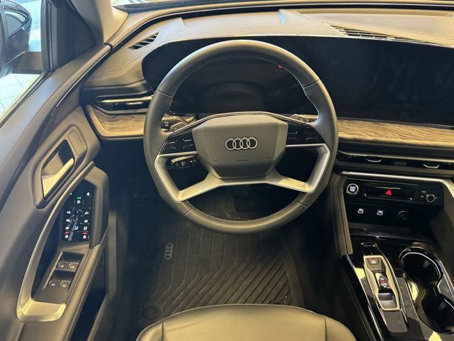 Used 2025 Audi Q5 Premium w/ Convenience Package AWD/4WD image 13