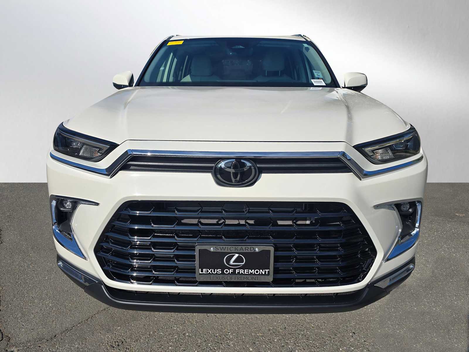 Used 2024 Toyota Grand Highlander XLE image 8