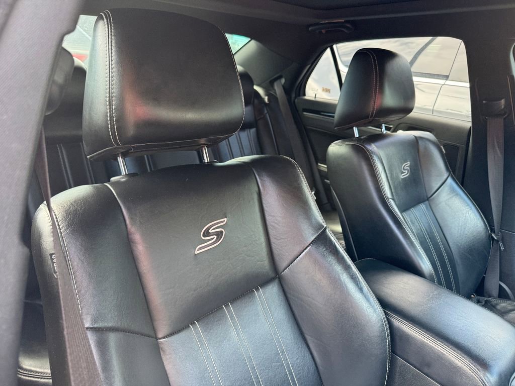 Used 2022 Chrysler 300 S image 3