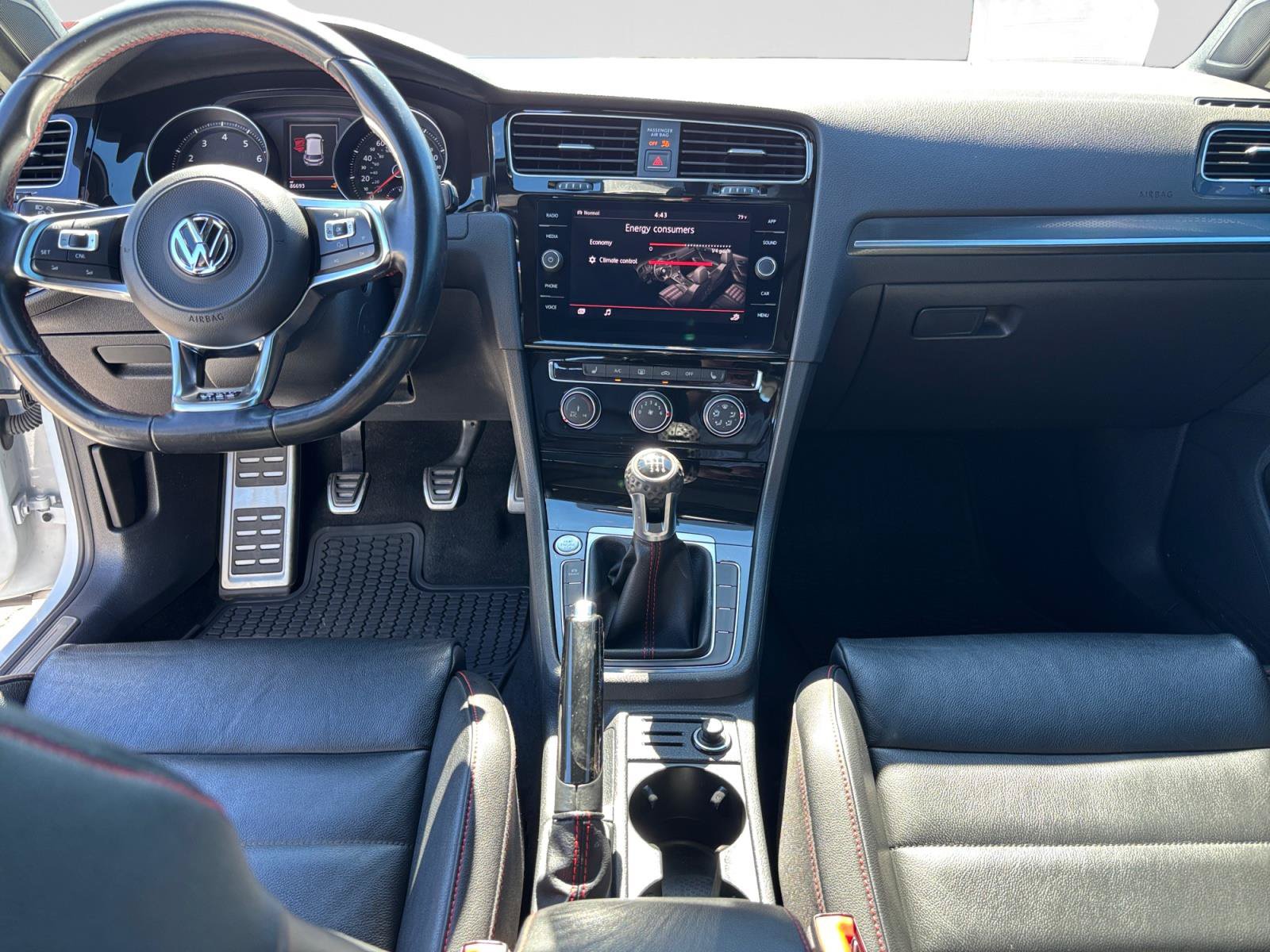 Used 2018 Volkswagen GTI SE w/ SE Leather Package FWD image 14