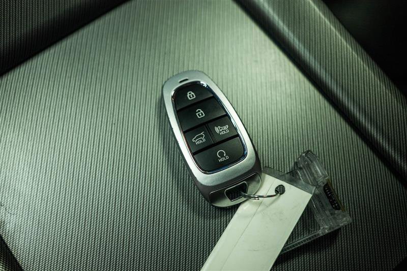 Used 2024 Hyundai Palisade SEL FWD image 25