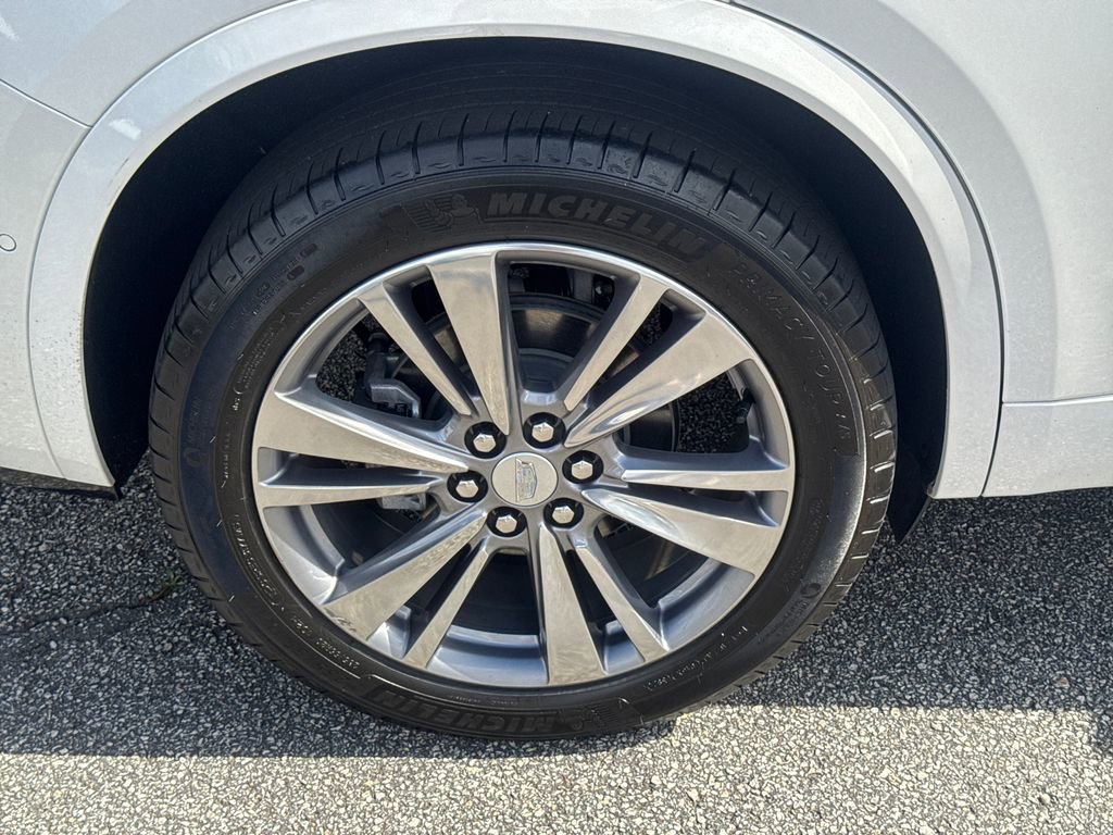 Used 2025 Cadillac XT6 Premium Luxury w/ Technology Package image 17