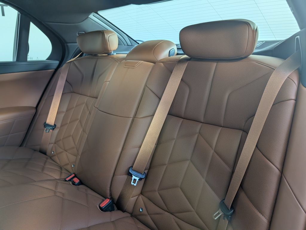 New 2026 BMW 740i xDrive AWD/4WD image 15