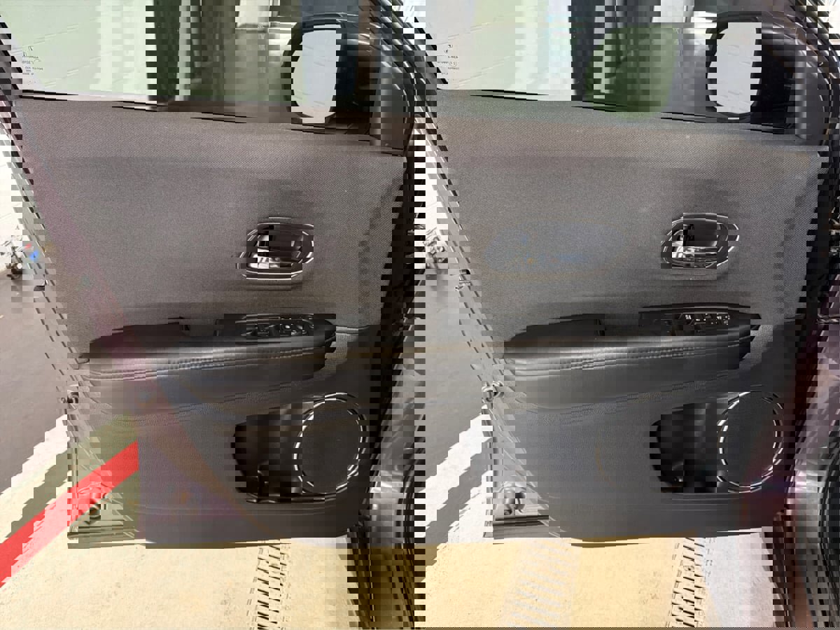 Used 2021 Honda HR-V EX image 22