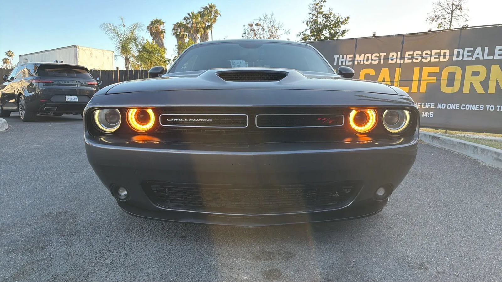 Used 2019 Dodge Challenger R/T RWD image 9