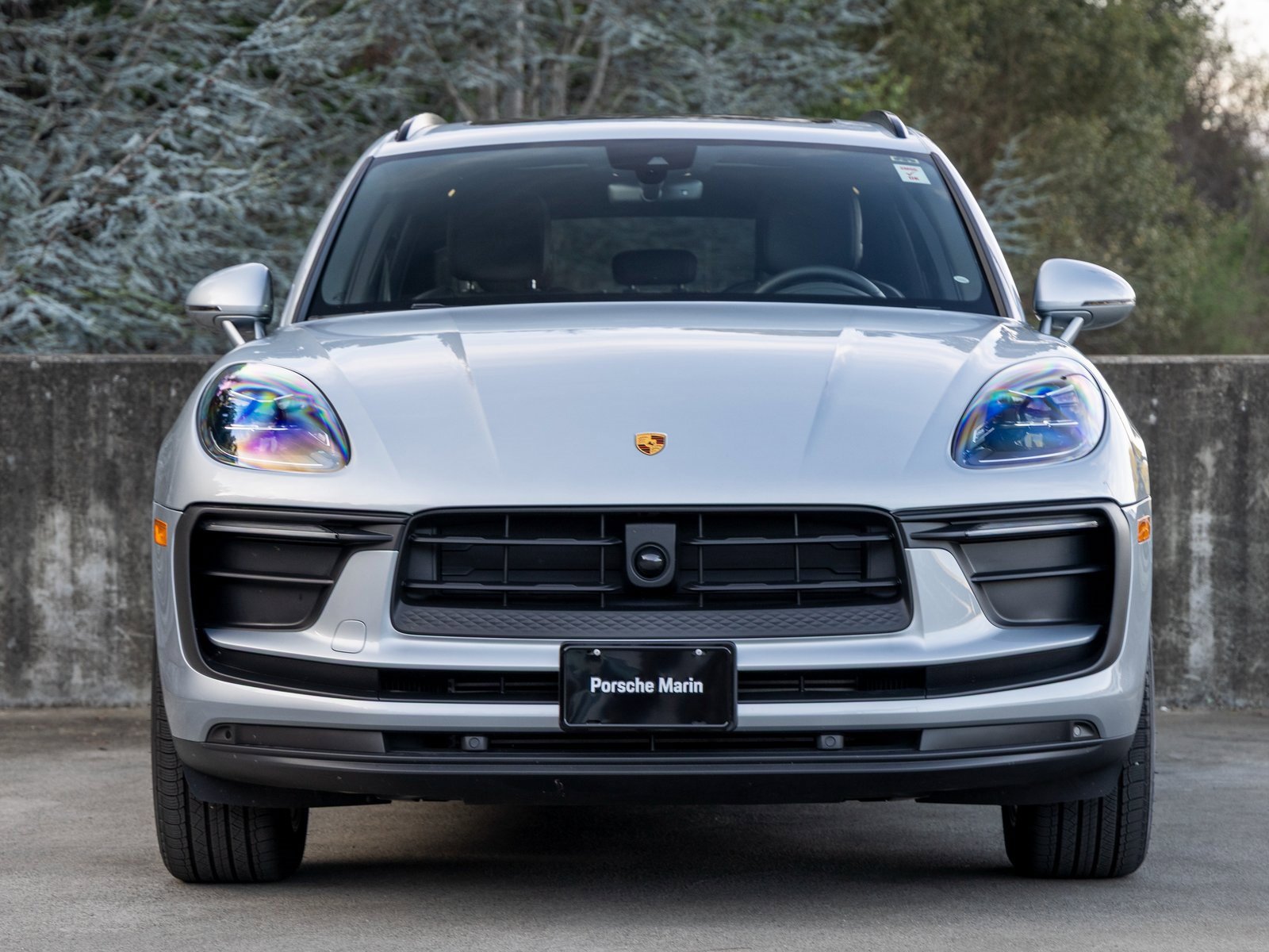 Certified 2025 Porsche Macan image 8