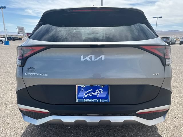 Used 2024 Kia Sportage LX AWD/4WD image 4