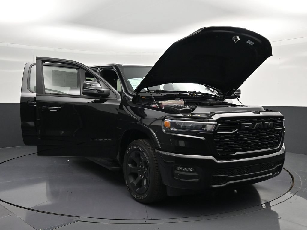 Used 2025 RAM 1500 Big Horn RWD image 33