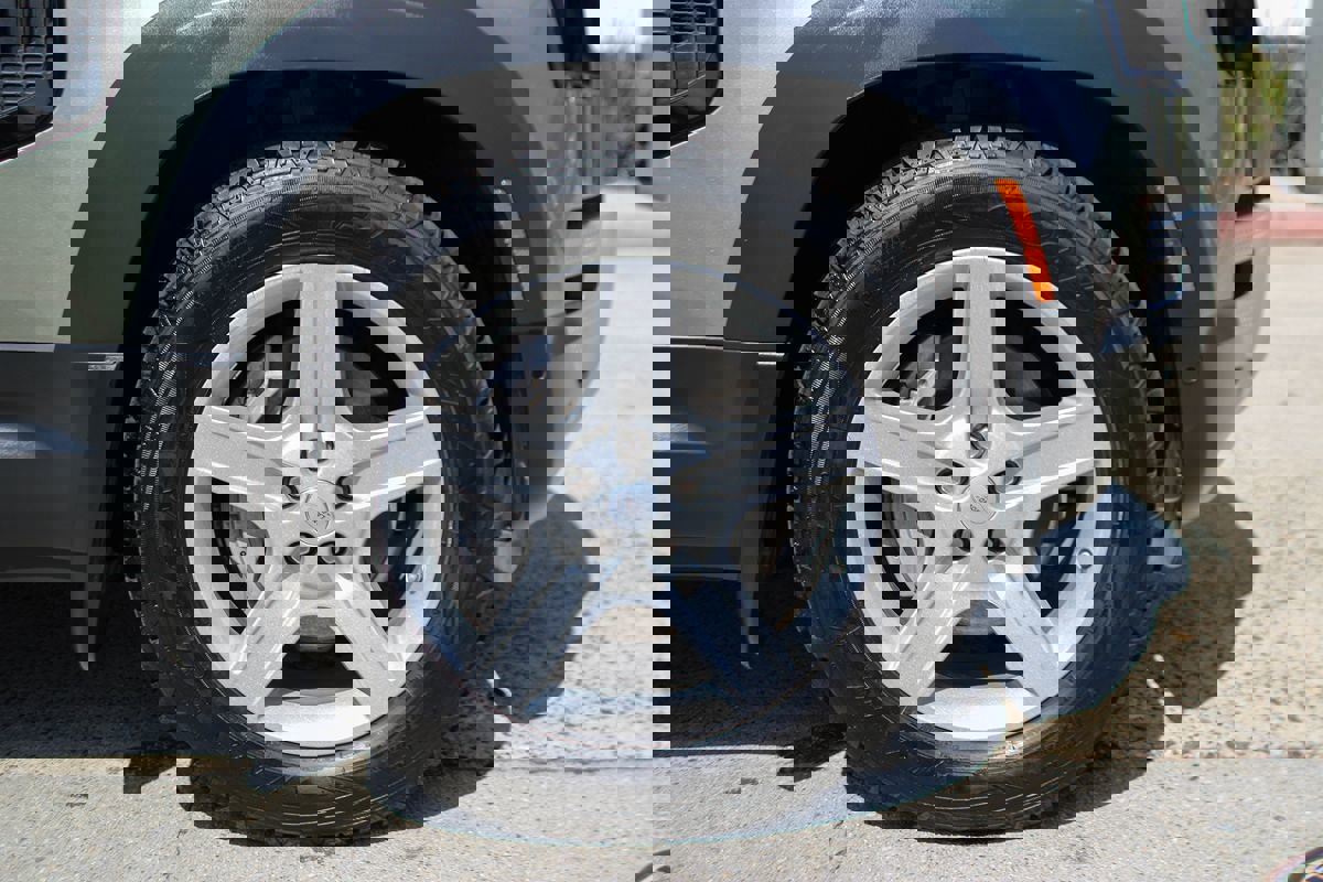 Used 2021 Land Rover Defender 110 SE image 42