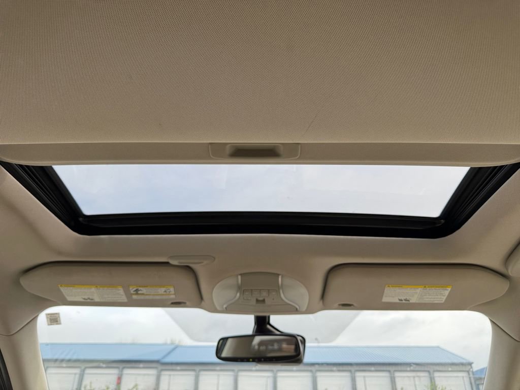 Used 2019 INFINITI QX60 Luxe w/ Essential Package image 19