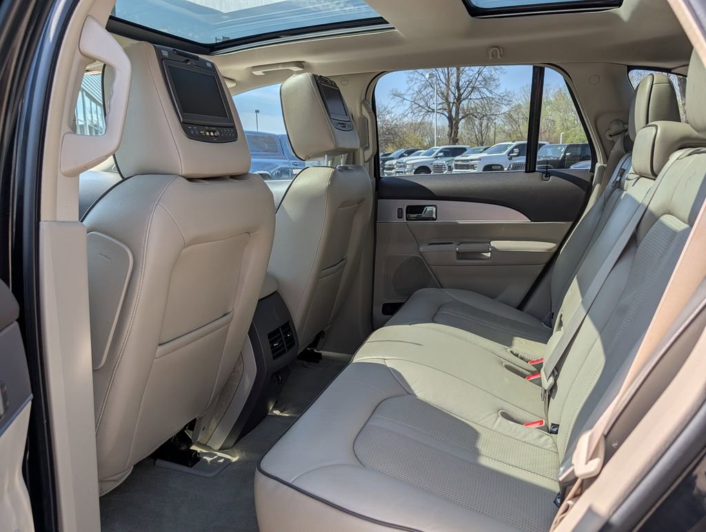 Used 2014 Lincoln MKX AWD w/ Equipment Group 102A image 28