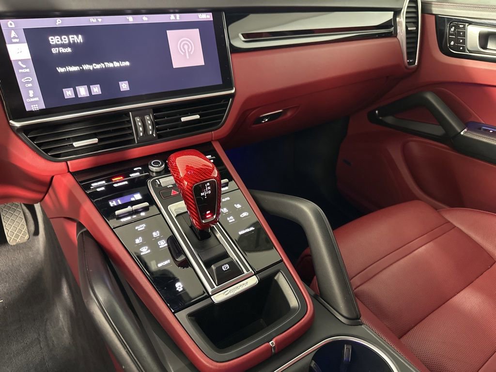 Used 2021 Porsche Cayenne image 18