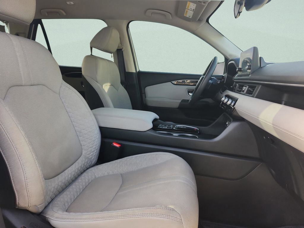 Used 2023 Honda Pilot LX image 18