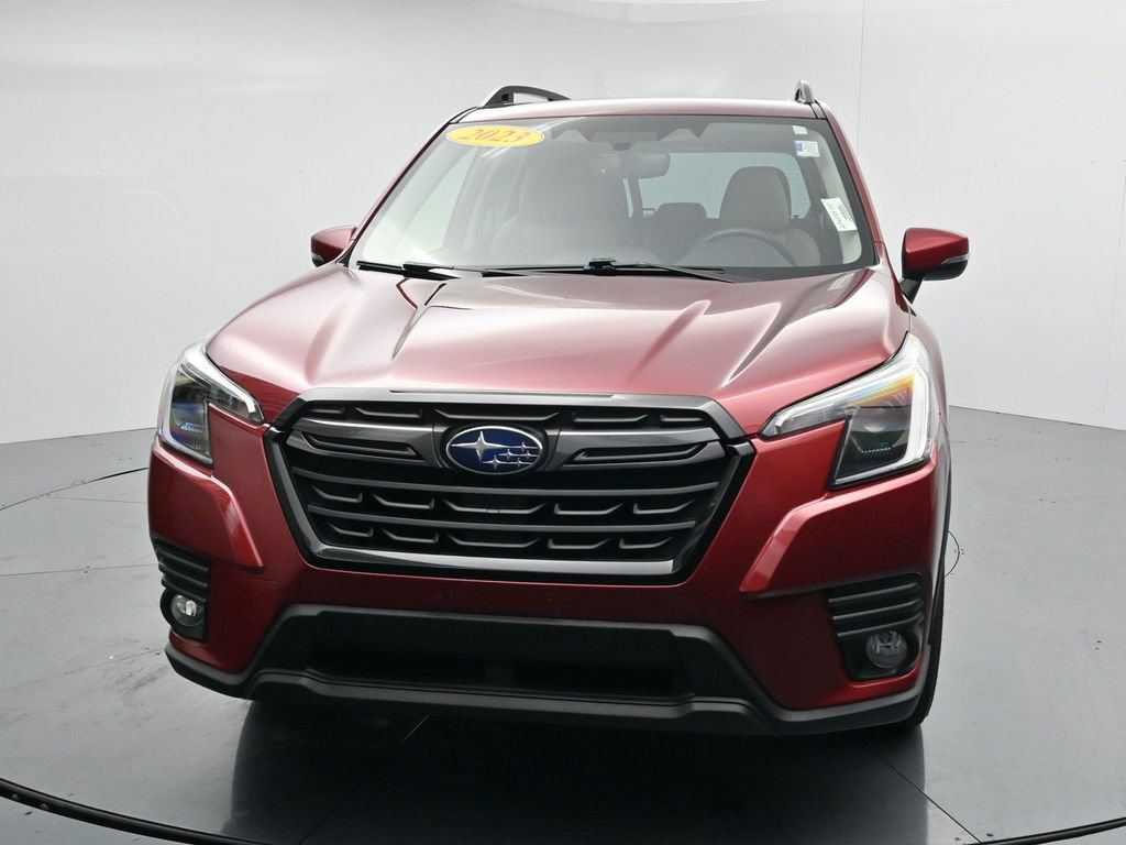 Used 2023 Subaru Forester Limited w/ Popular Package #2 AWD/4WD image 3