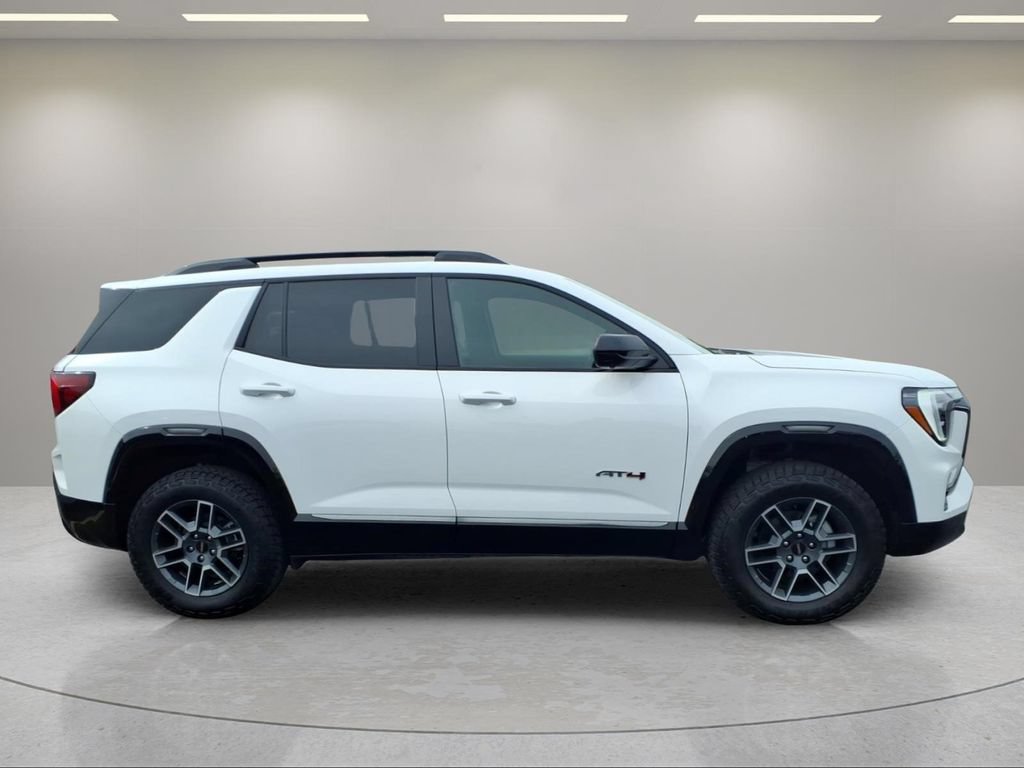 Used 2026 GMC Terrain AT4 w/ Convenience Package III AWD/4WD image 2