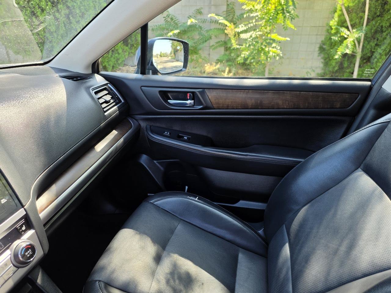 Used 2015 Subaru Outback 2.5i Limited AWD/4WD image 14