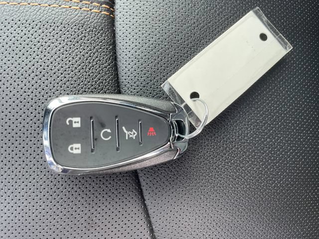 Used 2023 Chevrolet Equinox Premier AWD/4WD image 32