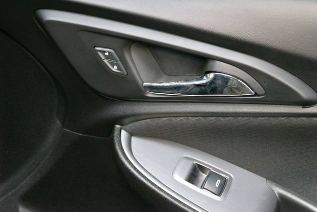 Used 2023 Chevrolet Malibu LT FWD image 9